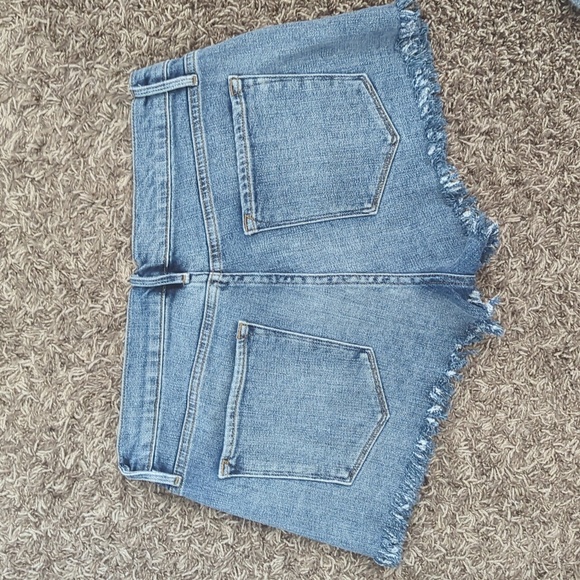 Frame denim Le Cutoff jean shorts size 28 - Picture 3 of 3